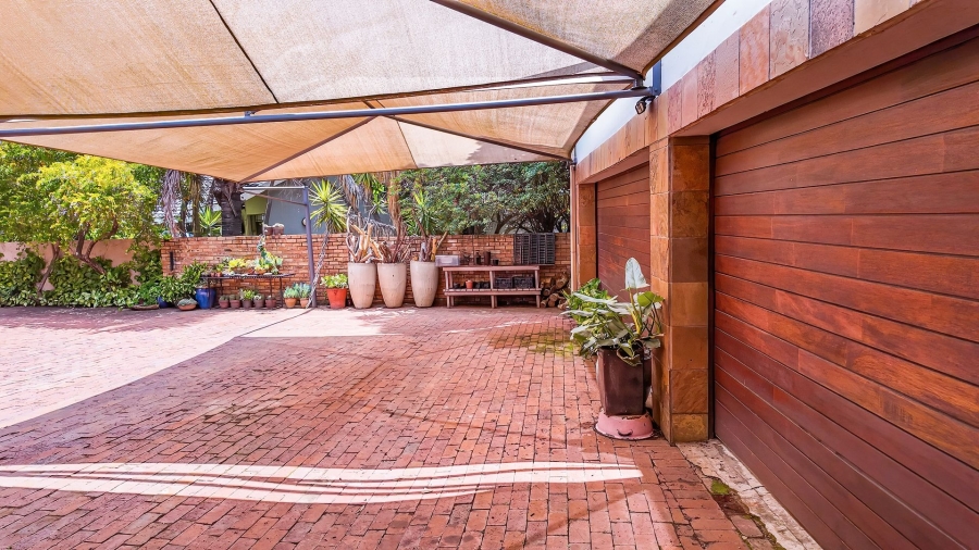 7 Bedroom Property for Sale in Cashan North West